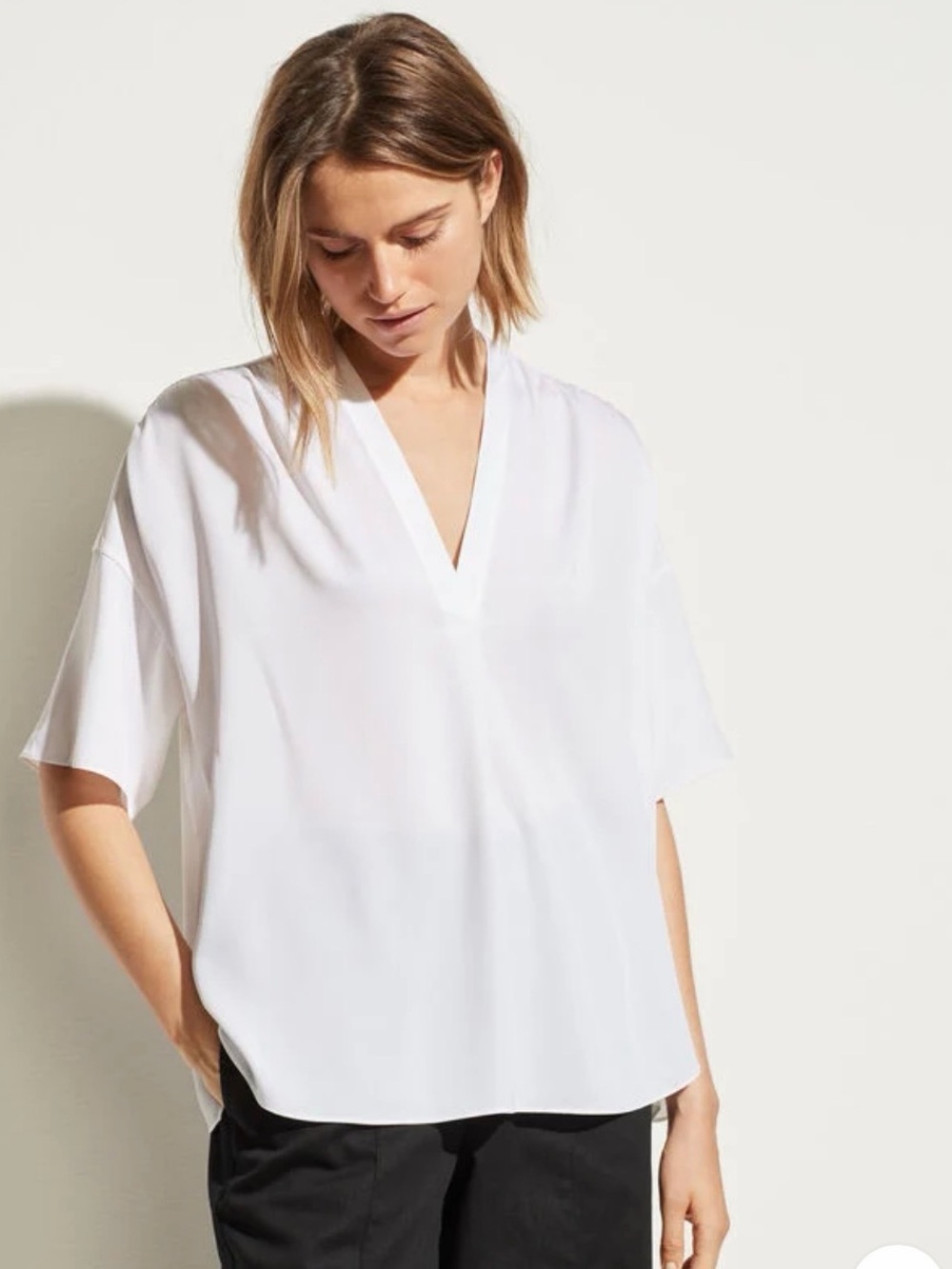 Vince Cream V-Neck Oversized Boxy Short Sleeve Silk Blend Blouse Sz S/P EUC